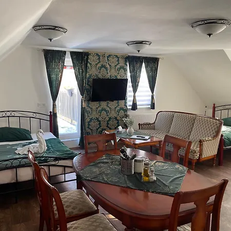 U Synagogy Apartman Dobříš