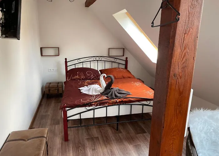 U Synagogy Apartman *